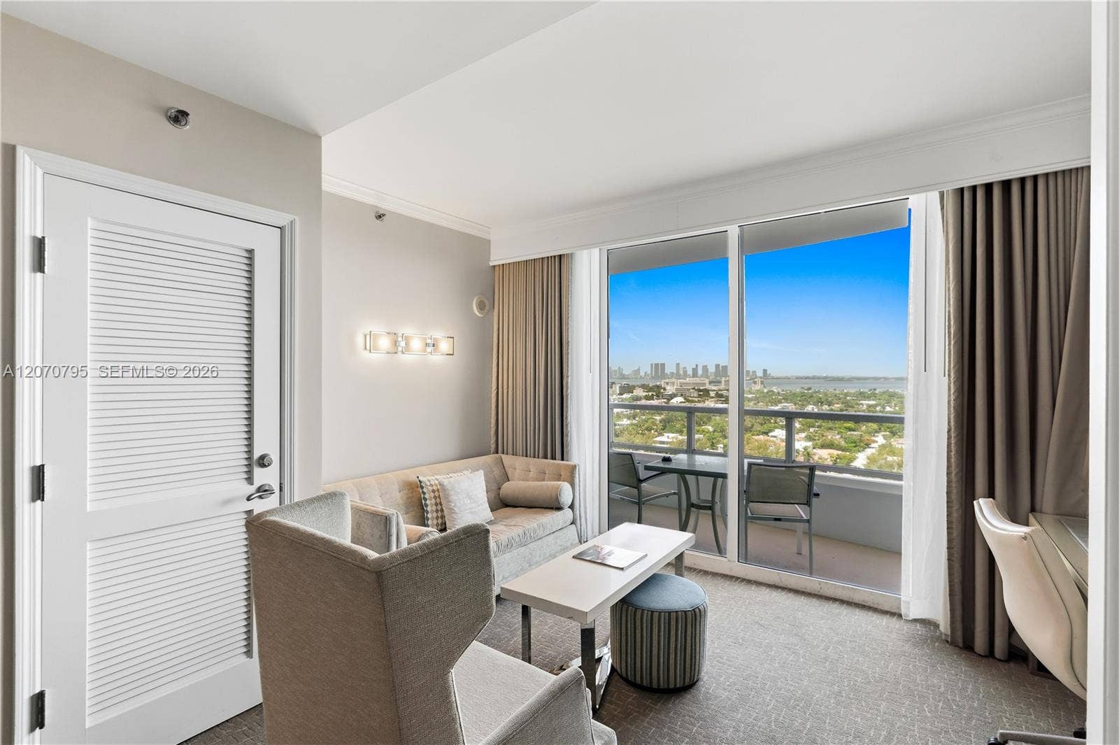 4401 Collins Avenue, #1915/1917, Miami Beach, FL 33140 2nd bedroom/Jr Suite 1917