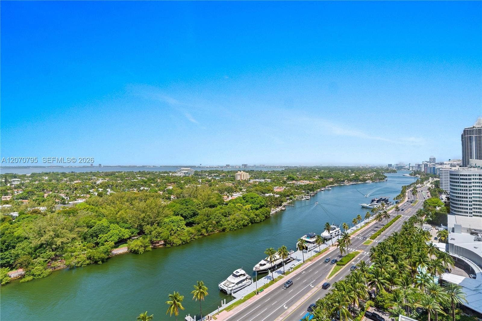 4401 Collins Avenue, #1915/1917, Miami Beach, FL 33140 1915