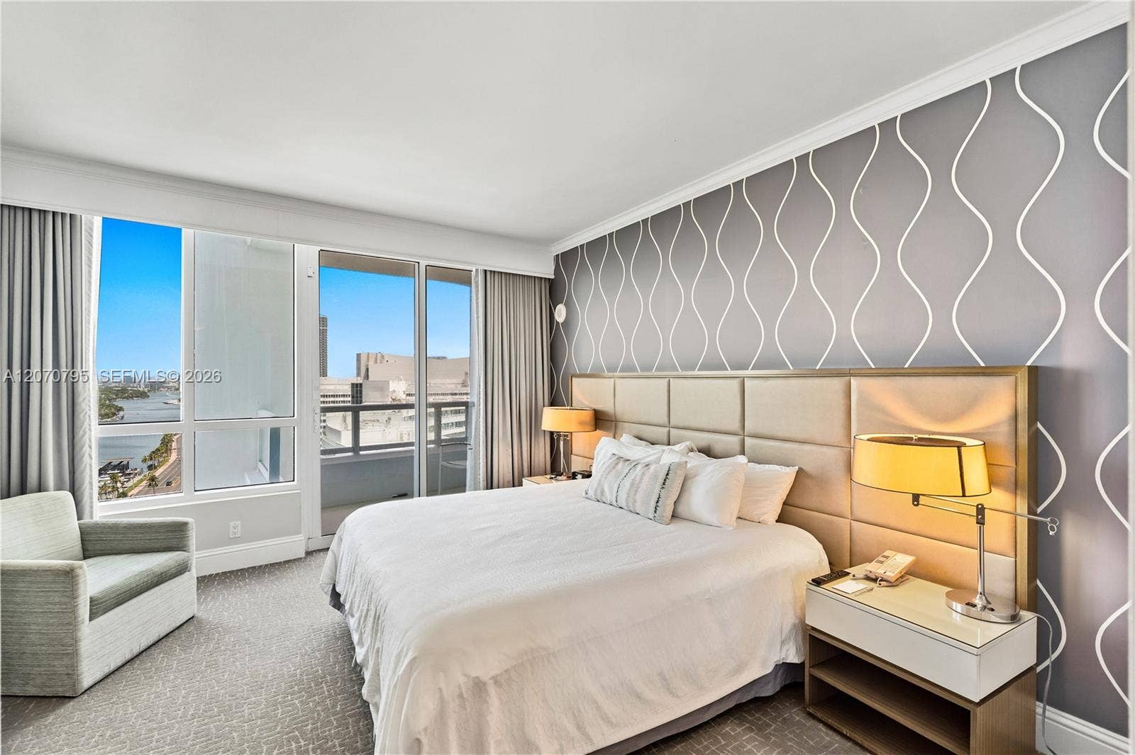 4401 Collins Avenue, #1915/1917, Miami Beach, FL 33140 1915