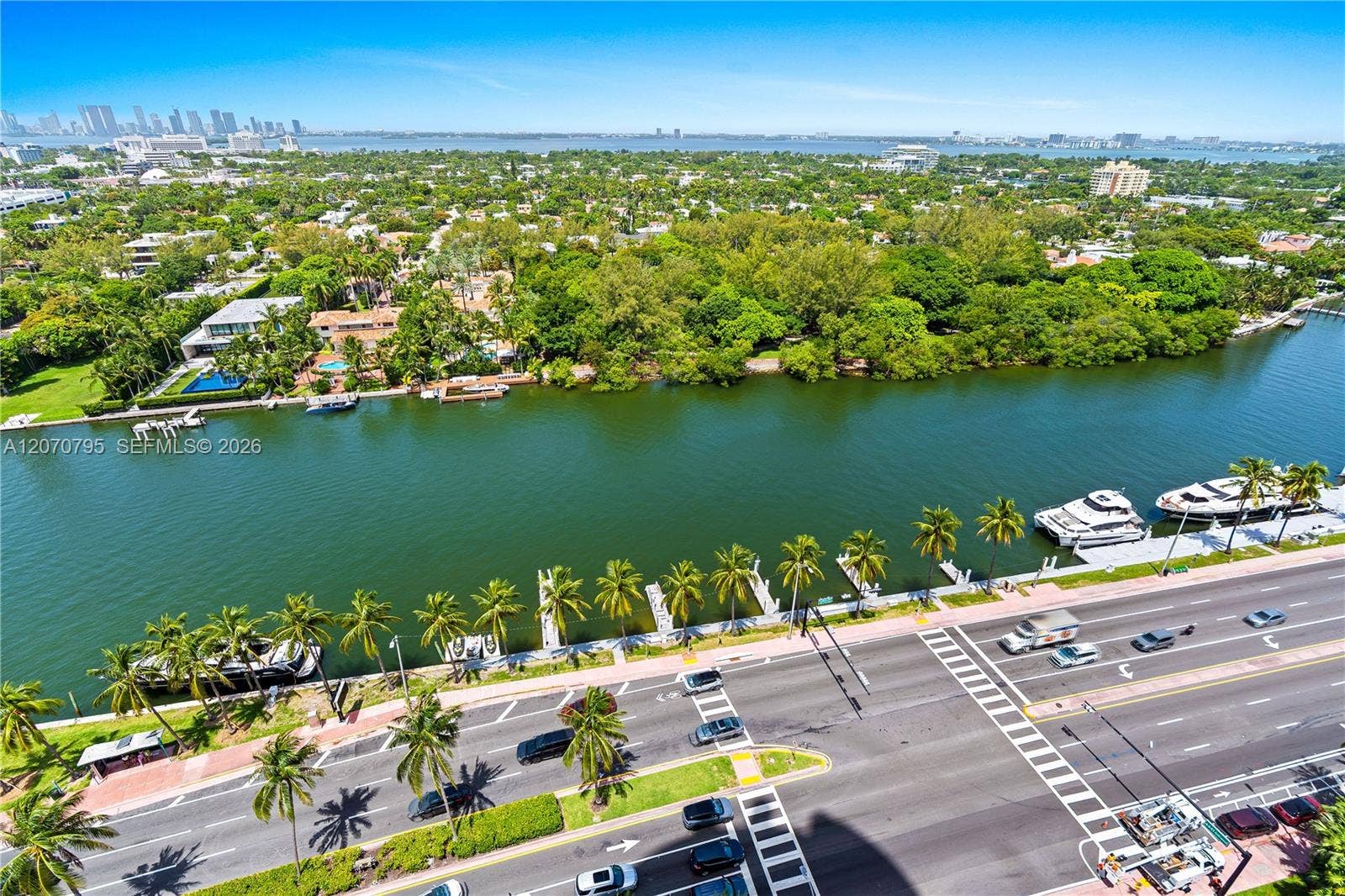 4401 Collins Avenue, #1915/1917, Miami Beach, FL 33140 1915