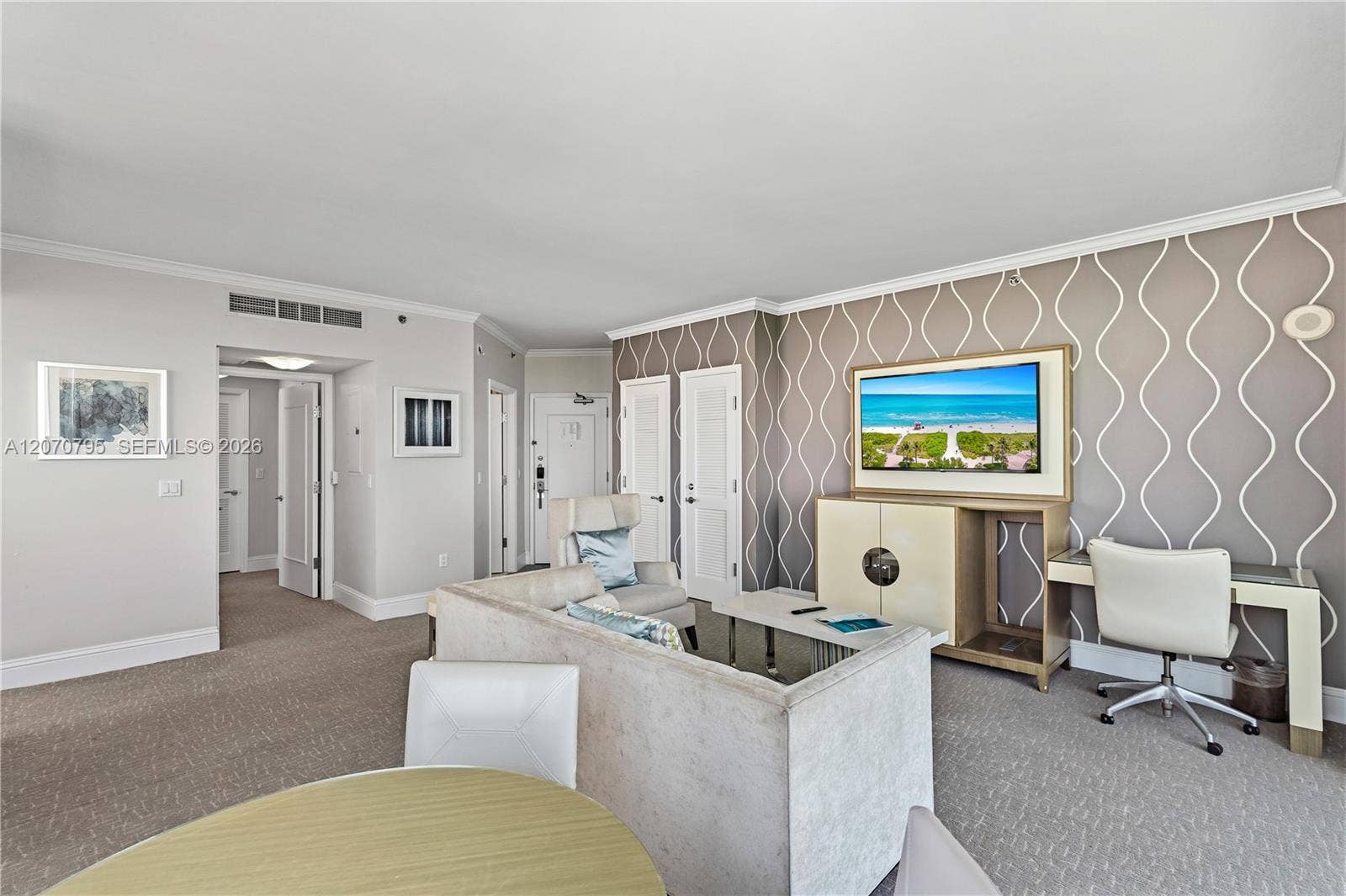 4401 Collins Avenue, #1915/1917, Miami Beach, FL 33140 1915