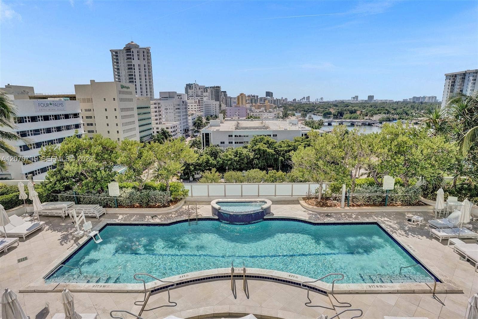 4401 Collins Avenue, #1915/1917, Miami Beach, FL 33140 Owners pool