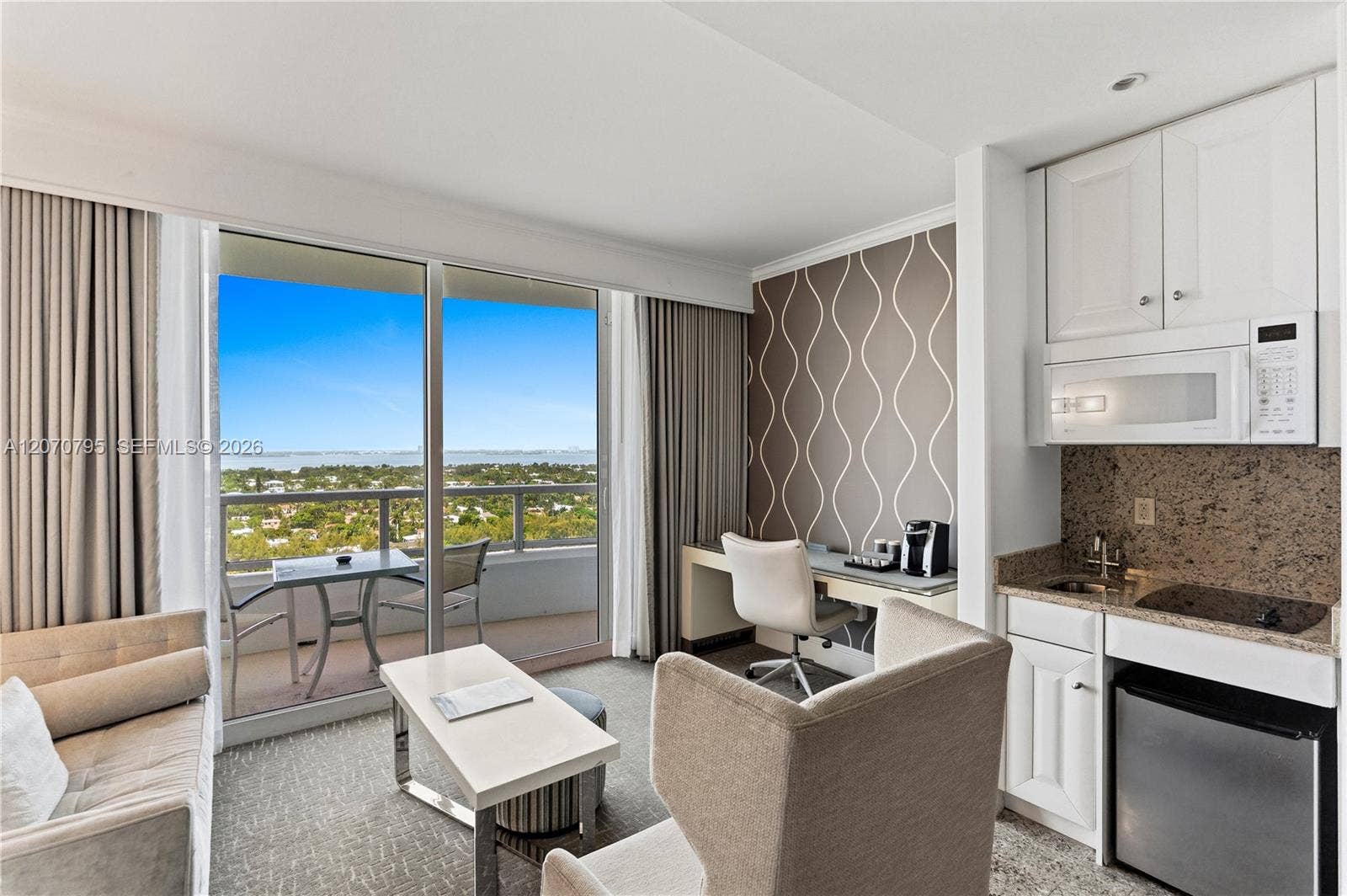4401 Collins Avenue, #1915/1917, Miami Beach, FL 33140 2nd bedroom/Jr Suite 1917