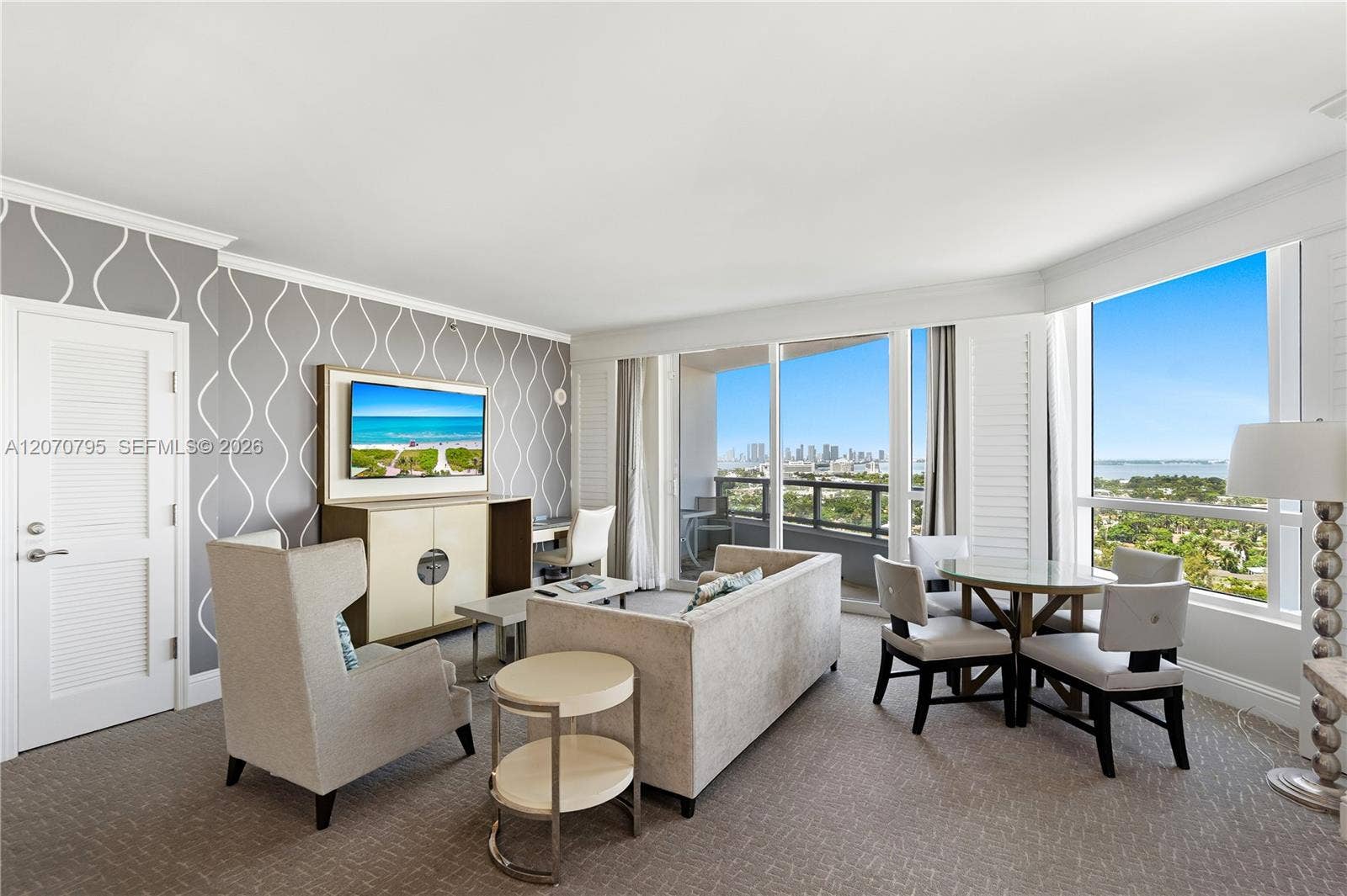 4401 Collins Avenue, #1915/1917, Miami Beach, FL 33140 1915