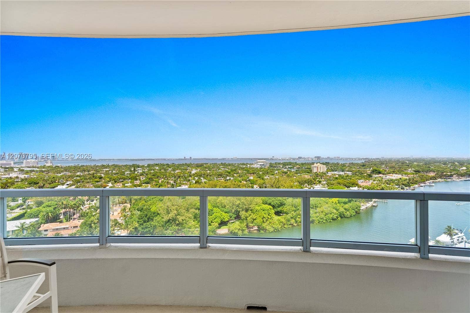4401 Collins Avenue, #1915/1917, Miami Beach, FL 33140 1915