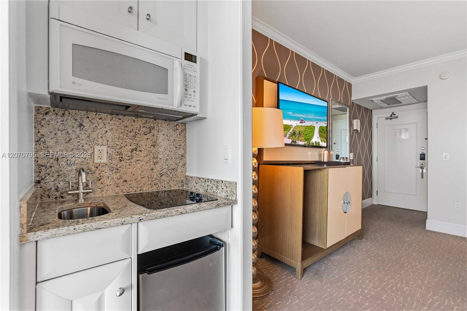 4401 Collins Avenue, #1915/1917, Miami Beach, FL 33140 2nd bedroom/Jr Suite 1917