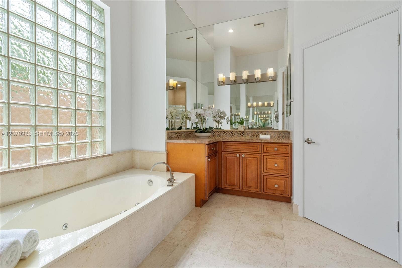2733 Meadowood Drive, Weston, FL 33332 Photo 15
