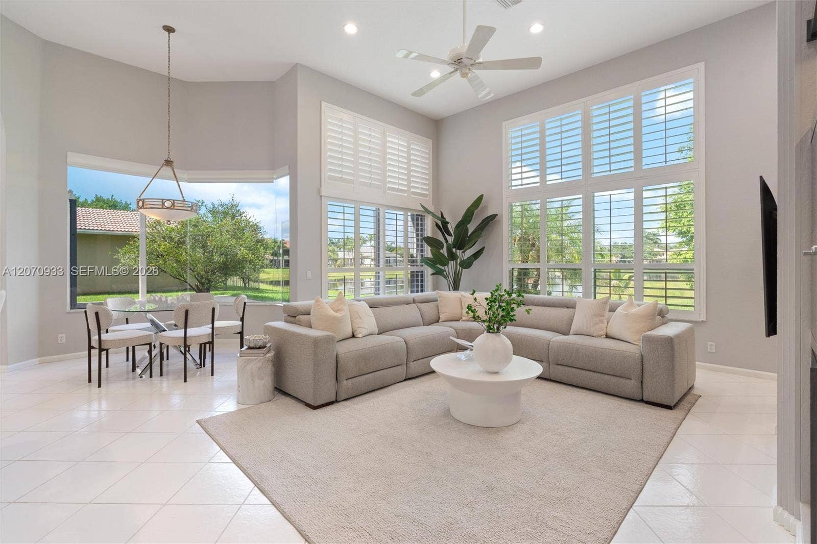 2733 Meadowood Drive, Weston, FL 33332 Photo 3
