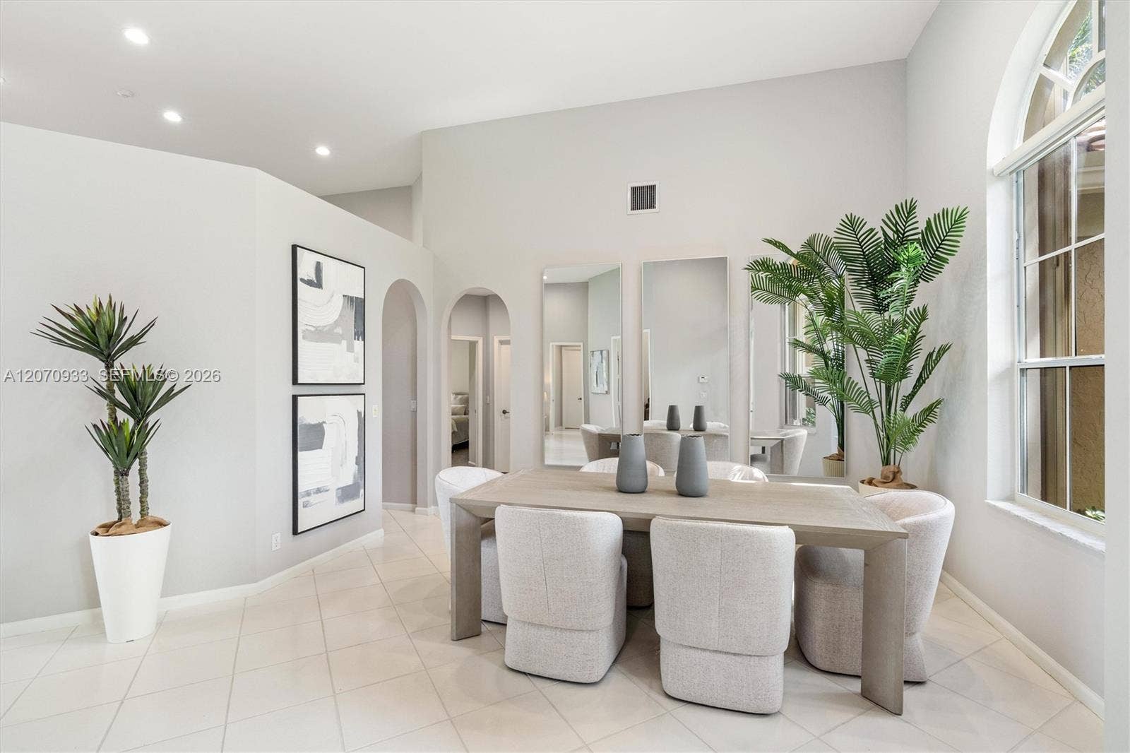 2733 Meadowood Drive, Weston, FL 33332 Photo 9
