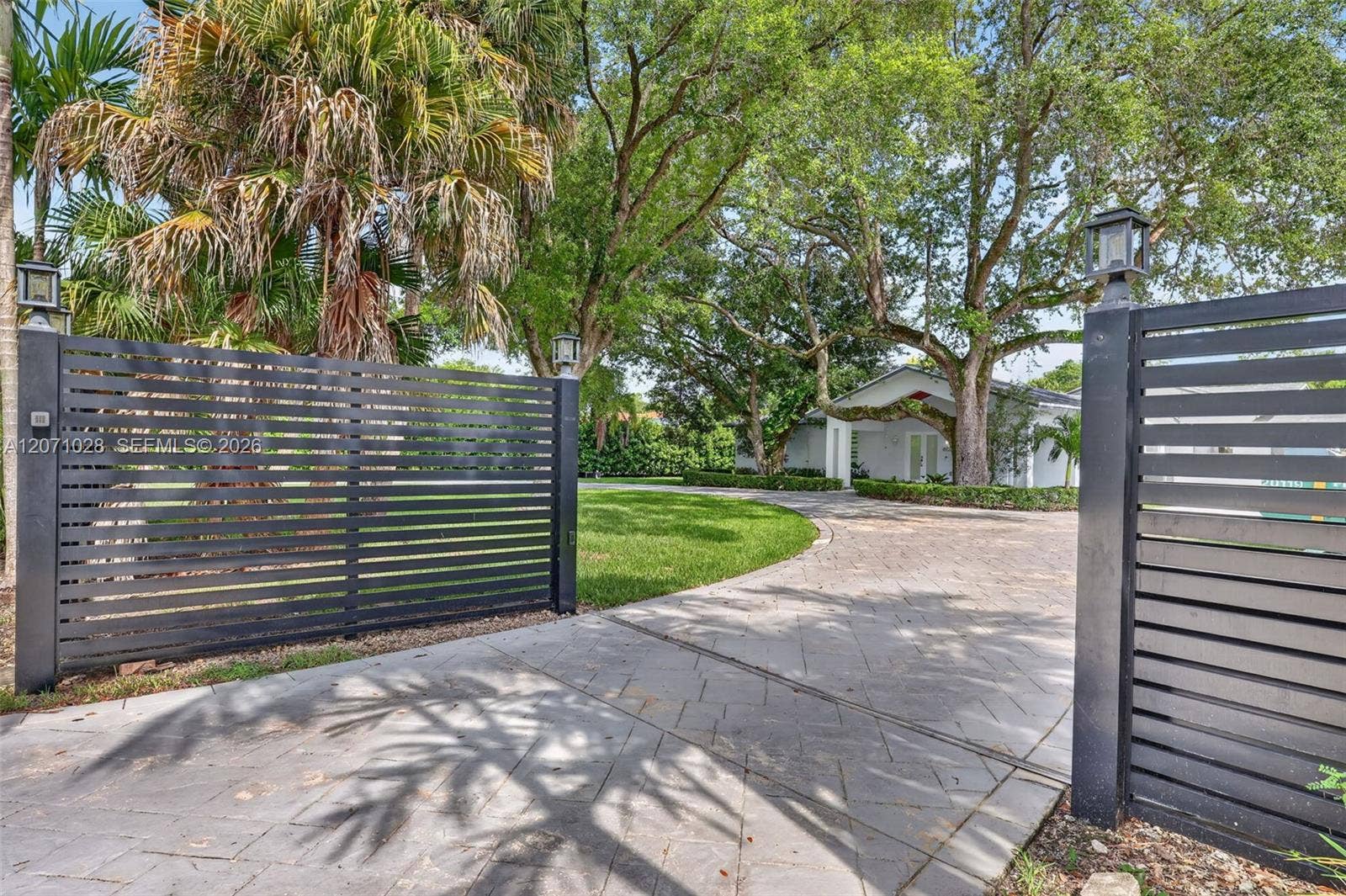 10890 SW 95th Street, Miami, FL 33176 Photo 6