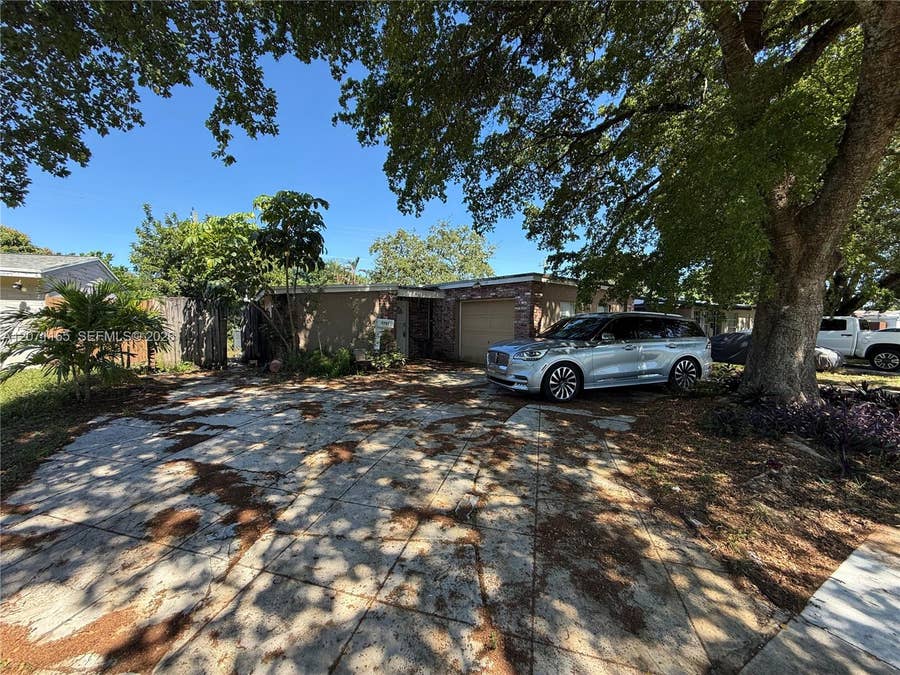 Property photo for 2751 N 66th Avenue, Hollywood, FL
