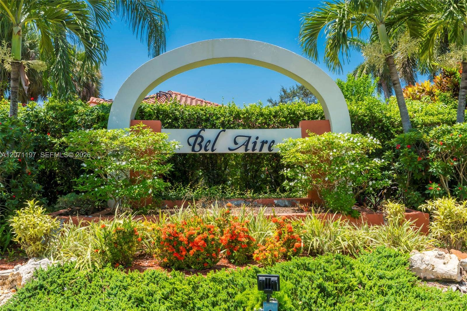 1051 Bel Aire Drive W, Pembroke Pines, FL 33027 Photo 27