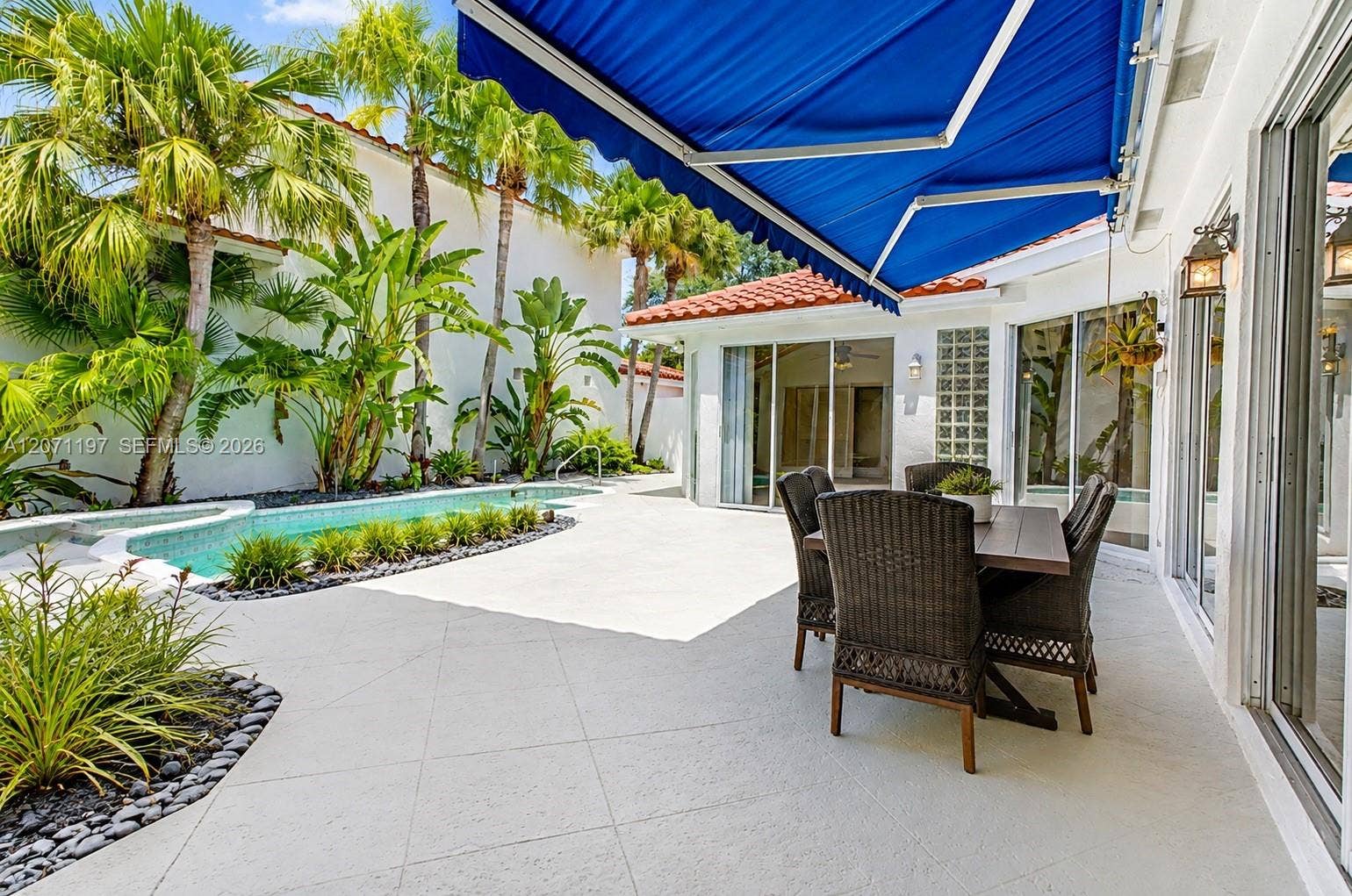 1051 Bel Aire Drive W, Pembroke Pines, FL 33027 Photo 24