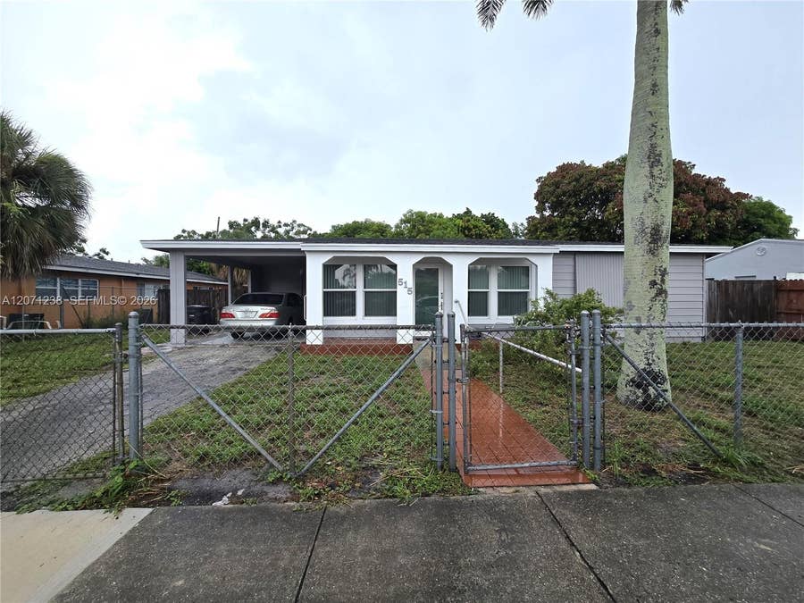 Property photo for 515 Hunter Street, West Palm Beach, FL
