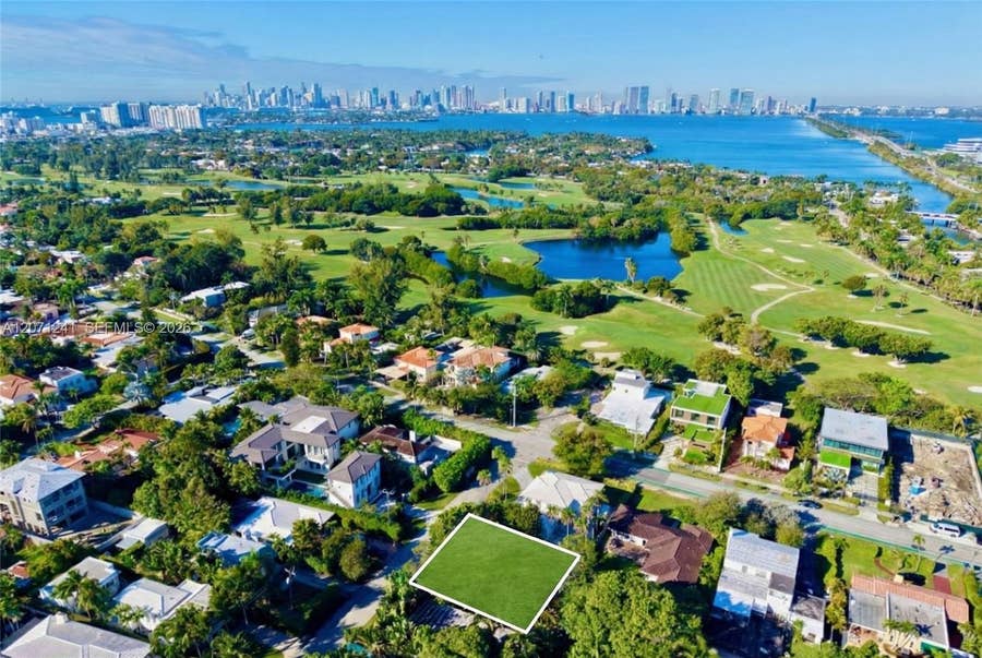 Property photo for 535 W 31st Street, Miami Beach, FL