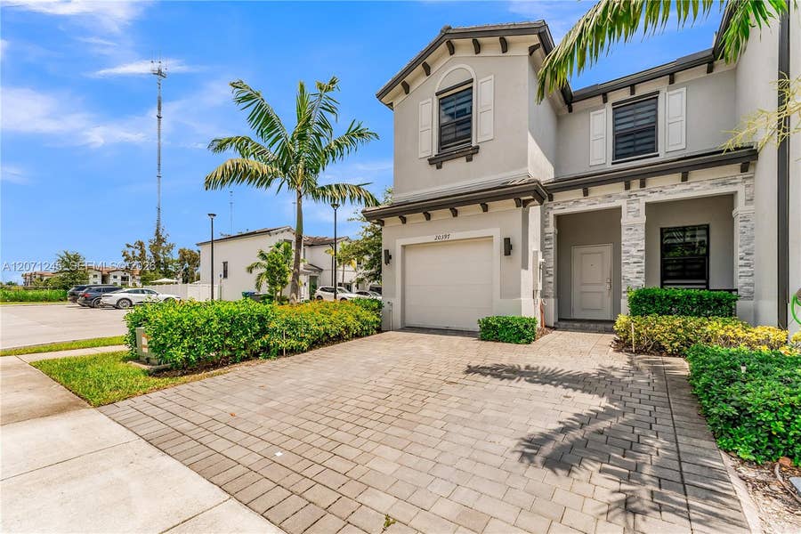 Property photo for 20397 NW 6th Place, Miami Gardens, FL