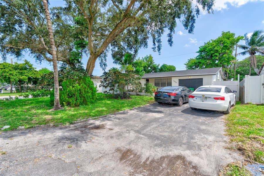 Property photo for 7636 Alhambra Boulevard, Miramar, FL