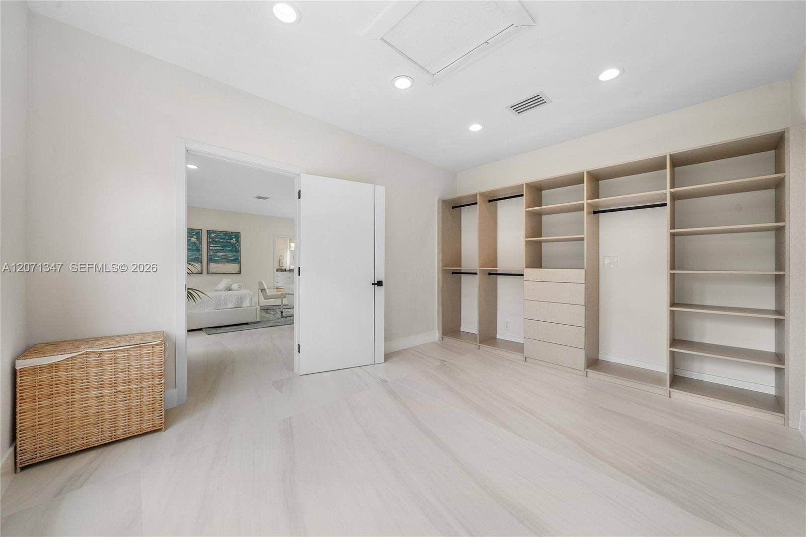 13900 Mustang Trail, Southwest Ranches, Southwest Ranches, FL 33330 Walk-In closet for the Primary Bedroom