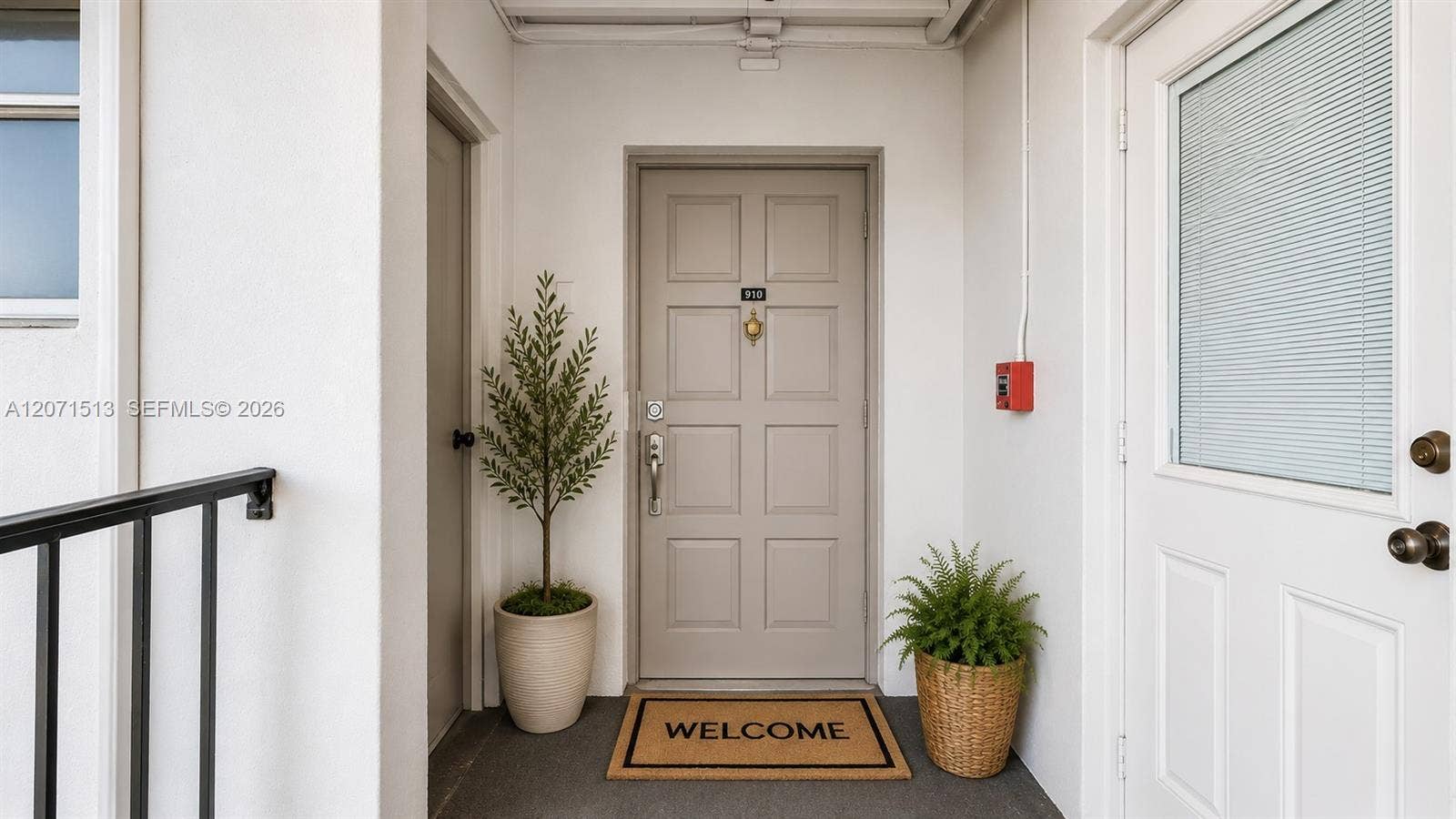 Virtually staged to help you visualize the space and inspire dcor ideas.