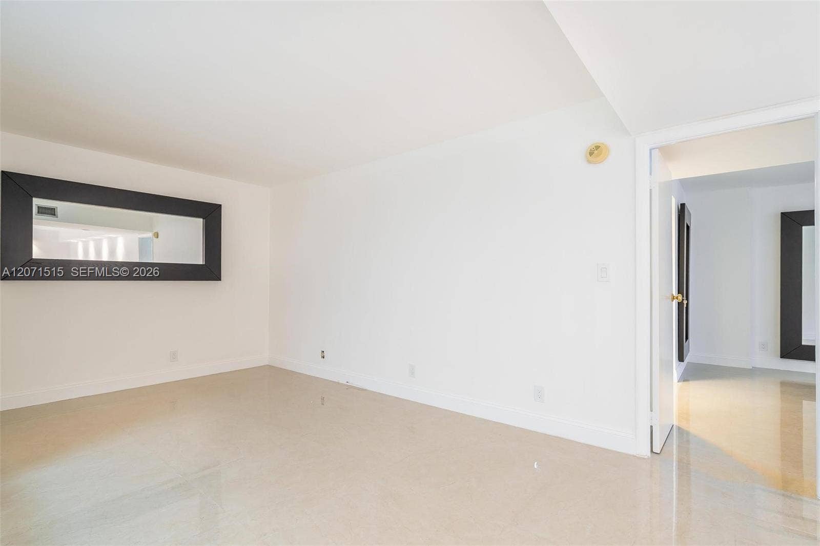 20347 W Country Club Drive, #TH15, Aventura, FL 33180 Photo 12