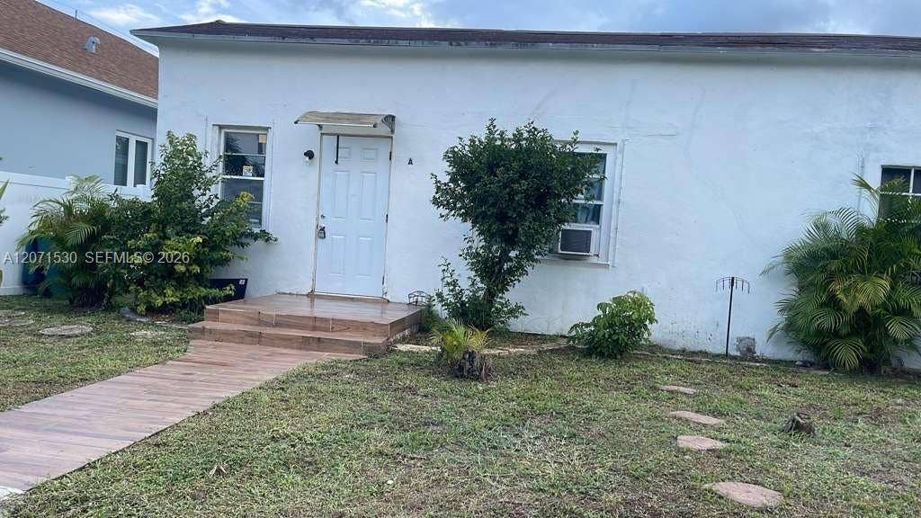 213 SW 11th Street, #A, Dania, Dania Beach, FL 33004 Photo 3