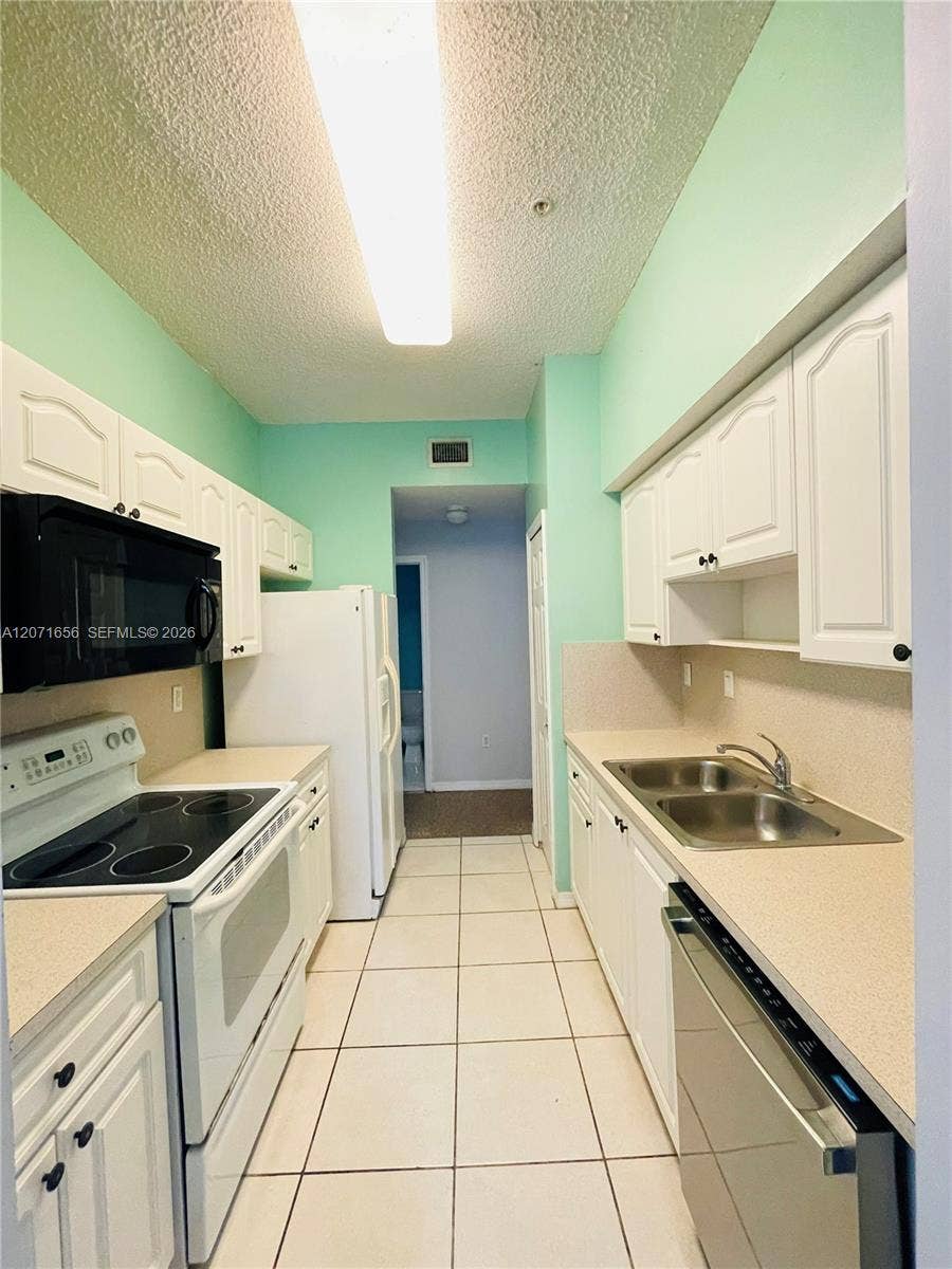 7085 Nova Drive, #318, Davie, Davie, FL 33317 Photo 5