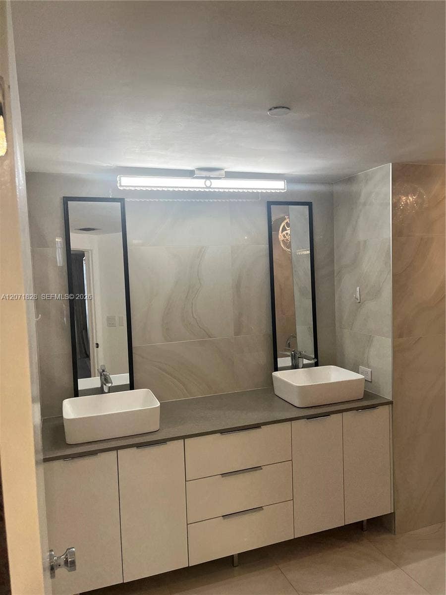 20191 E Country Club Drive, #503, Aventura, FL 33180 Photo 8