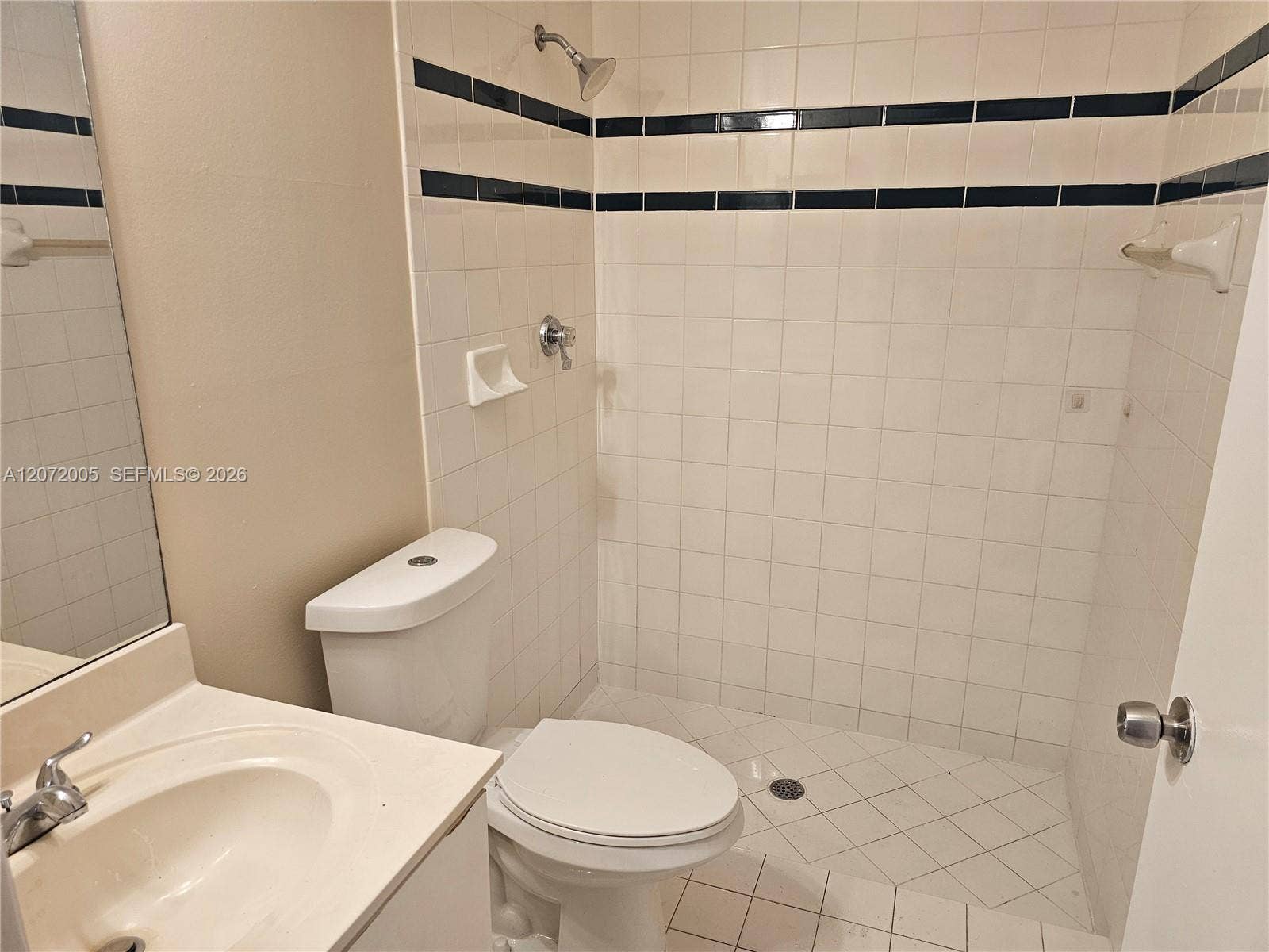 3860 Tree Tops Road, Cooper City, Cooper City, FL 33026 2nd room bathroom