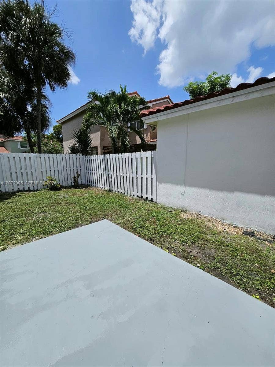 3860 Tree Tops Road, Cooper City, Cooper City, FL 33026 back patio