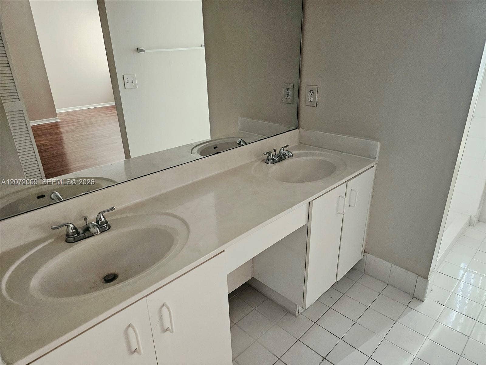 3860 Tree Tops Road, Cooper City, Cooper City, FL 33026 Masters Bathroom