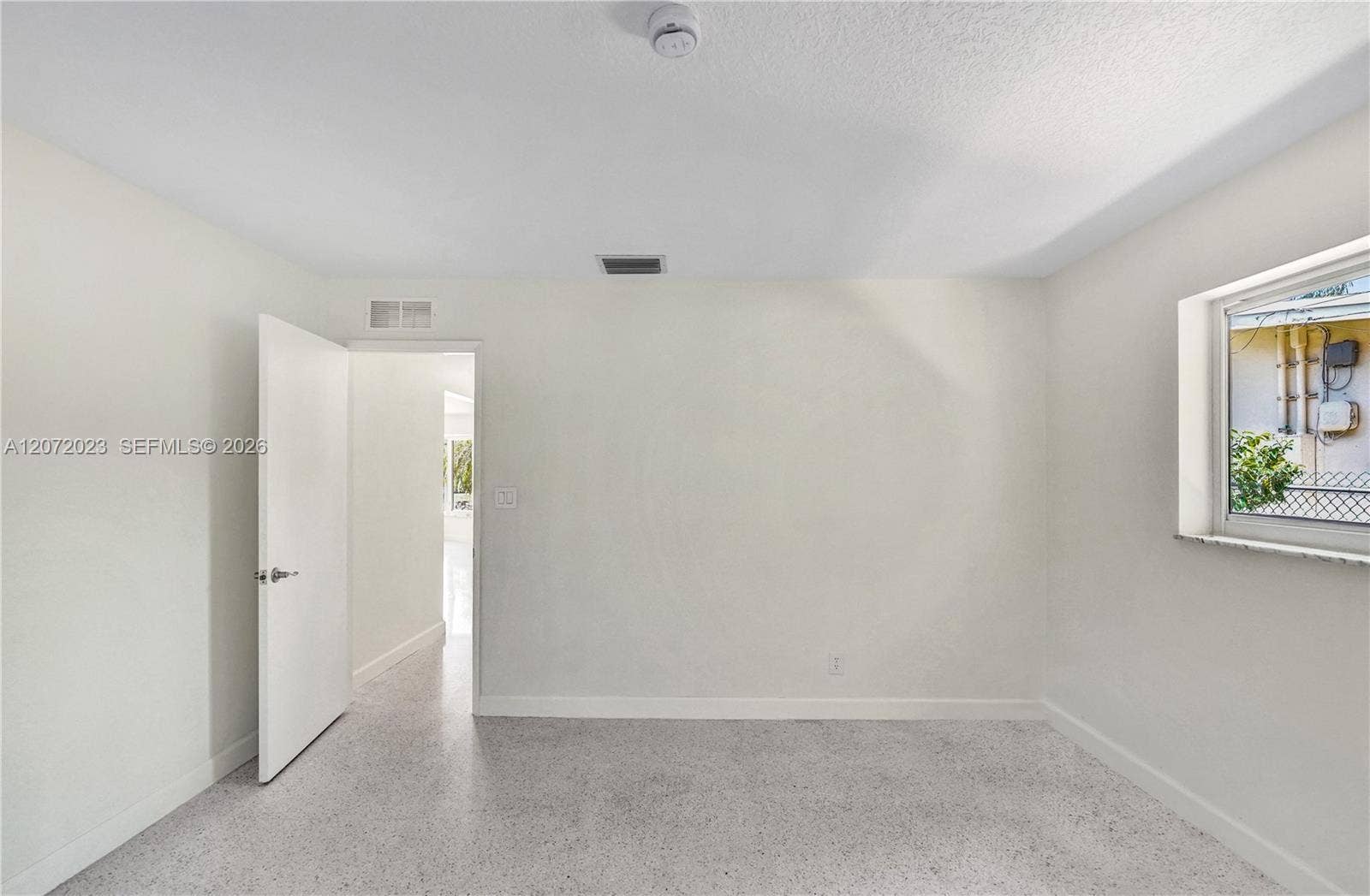 1524 NE 37th Street, Oakland Park, FL 33334 Photo 37