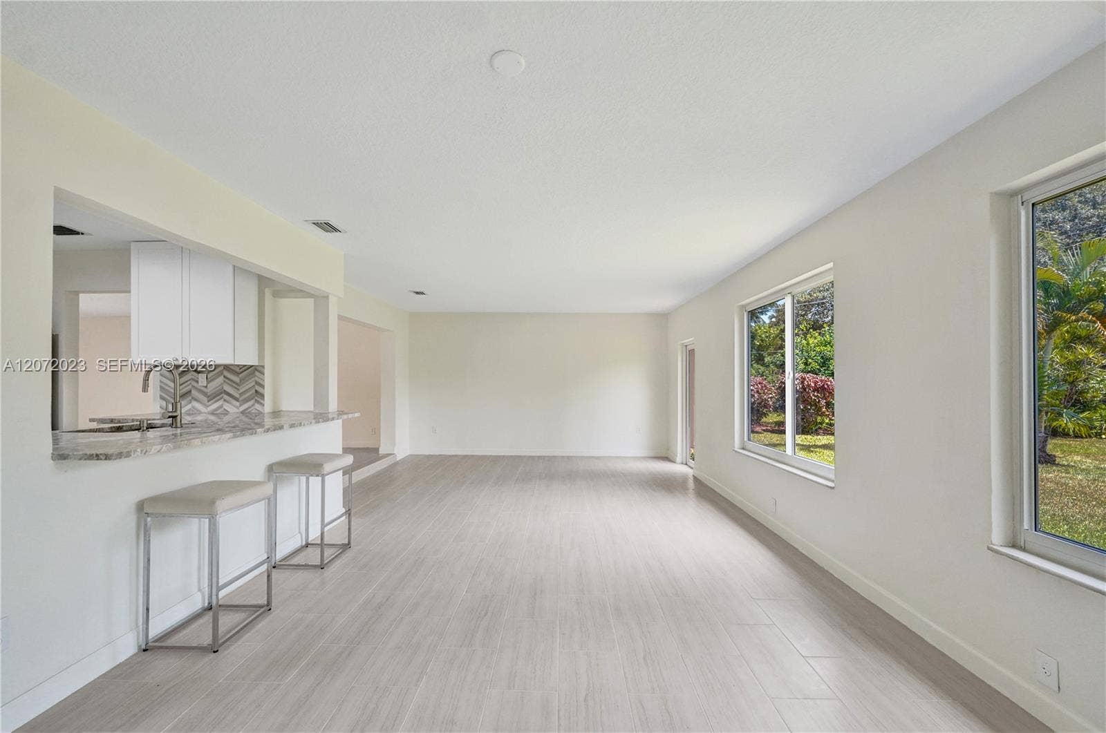 1524 NE 37th Street, Oakland Park, FL 33334 Photo 14