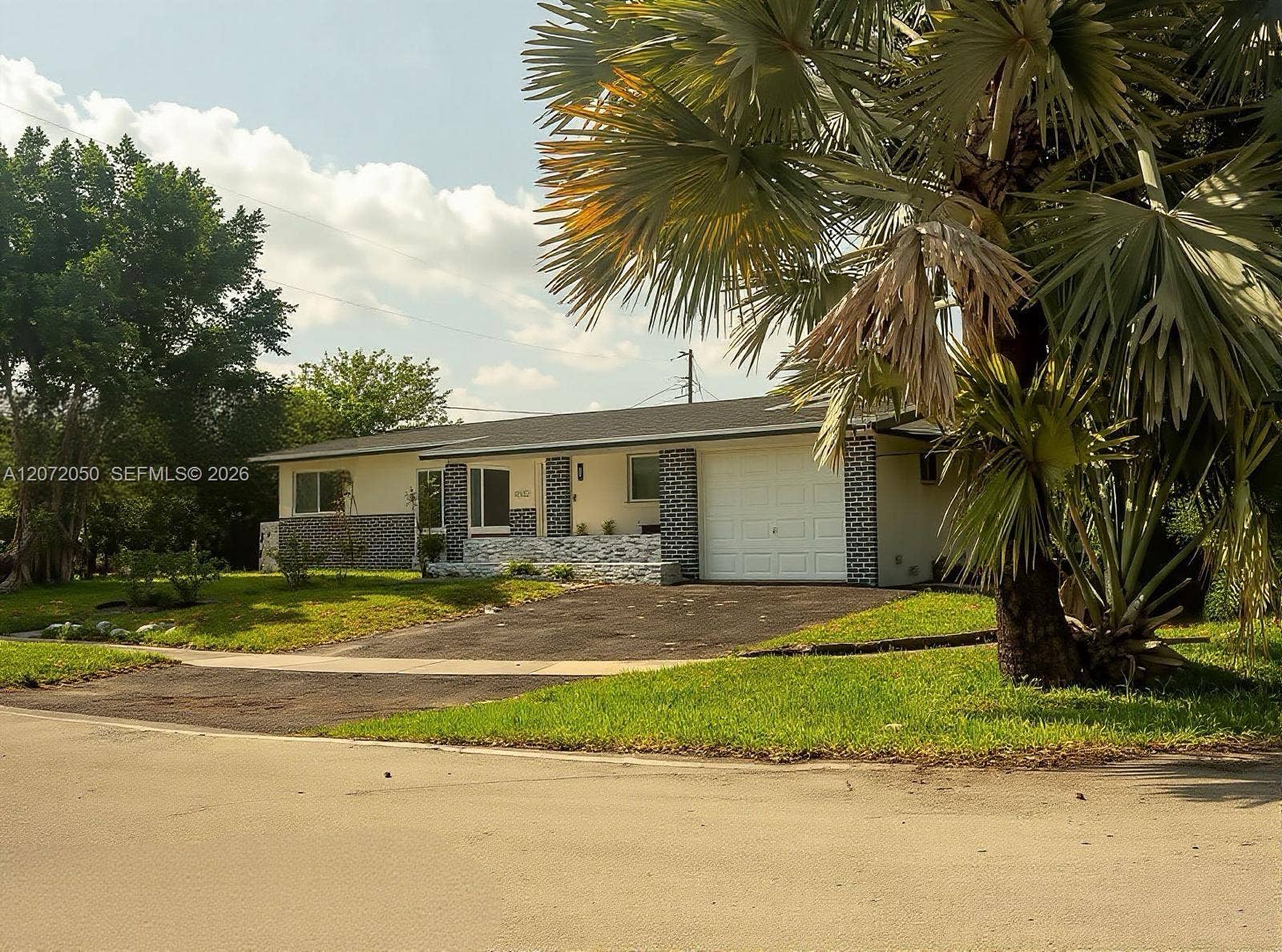 5090 SW 9th Court, Plantation, FL 33317 Photo 2