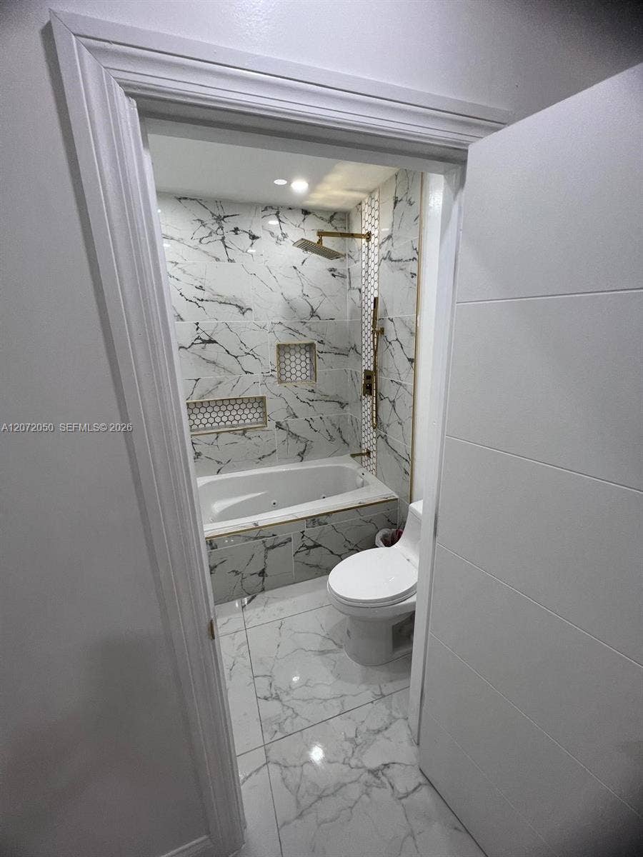 5090 SW 9th Court, Plantation, FL 33317 Photo 12