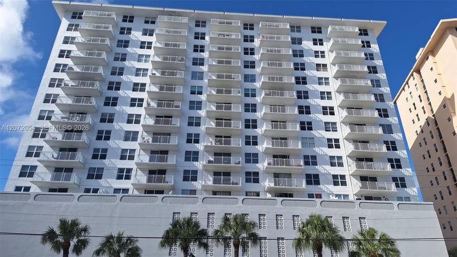 Property photo for 427 Golden Isles Drive, #5H, Hallandale Beach, FL