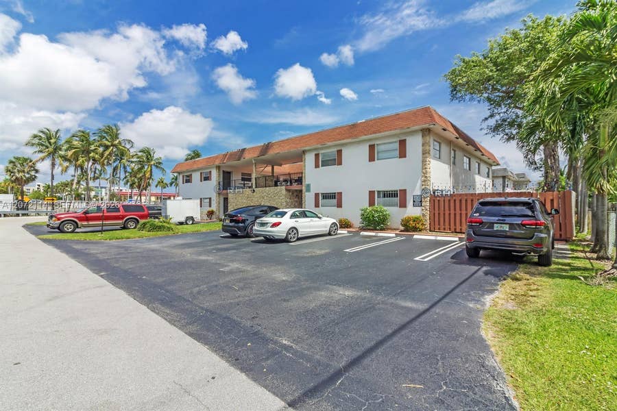 Property photo for 344 SW 1st Street, #6, Pompano Beach, FL