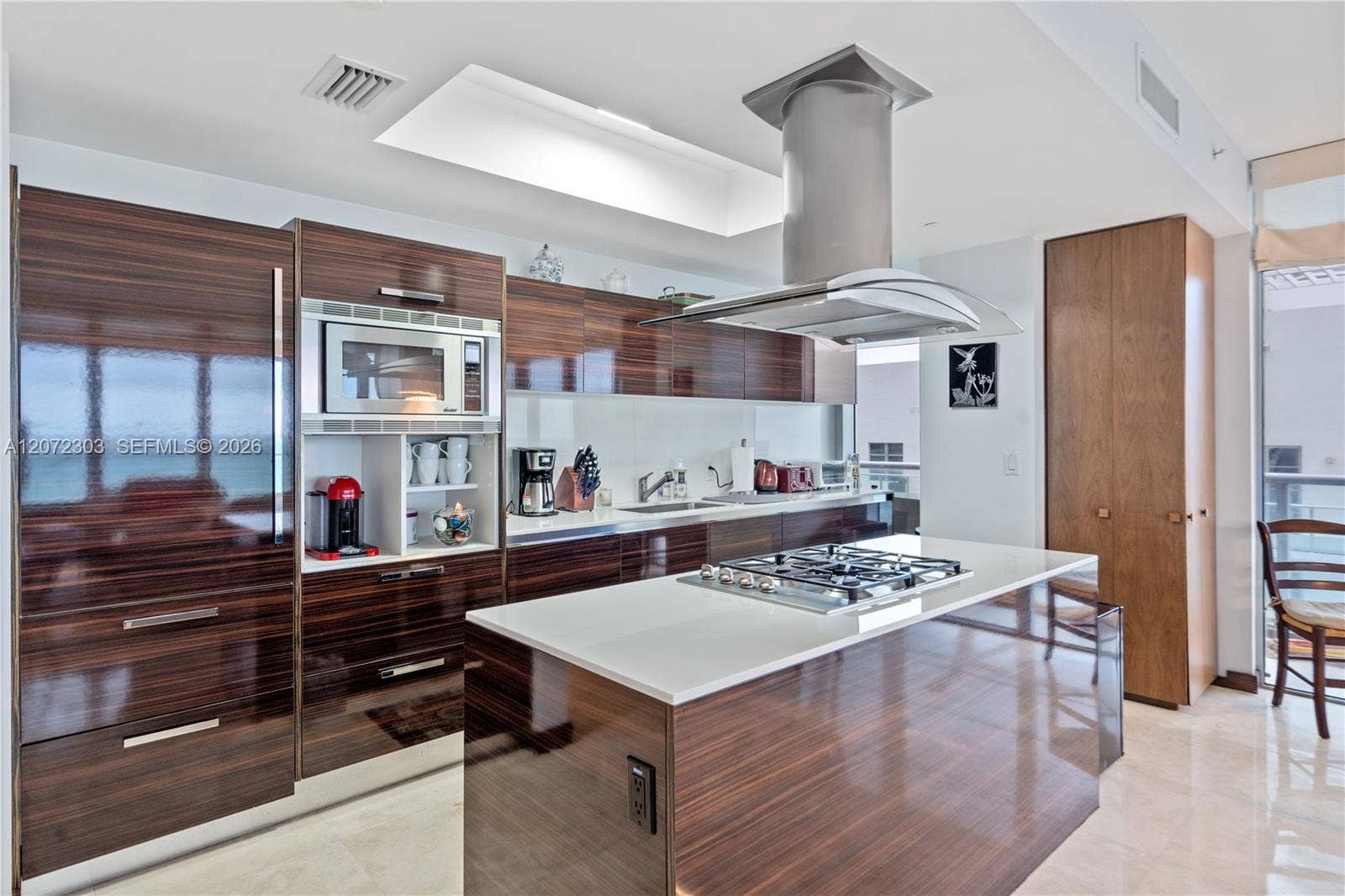 3737 Collins Avenue, #S-701, Miami Beach, FL 33140 Photo 12
