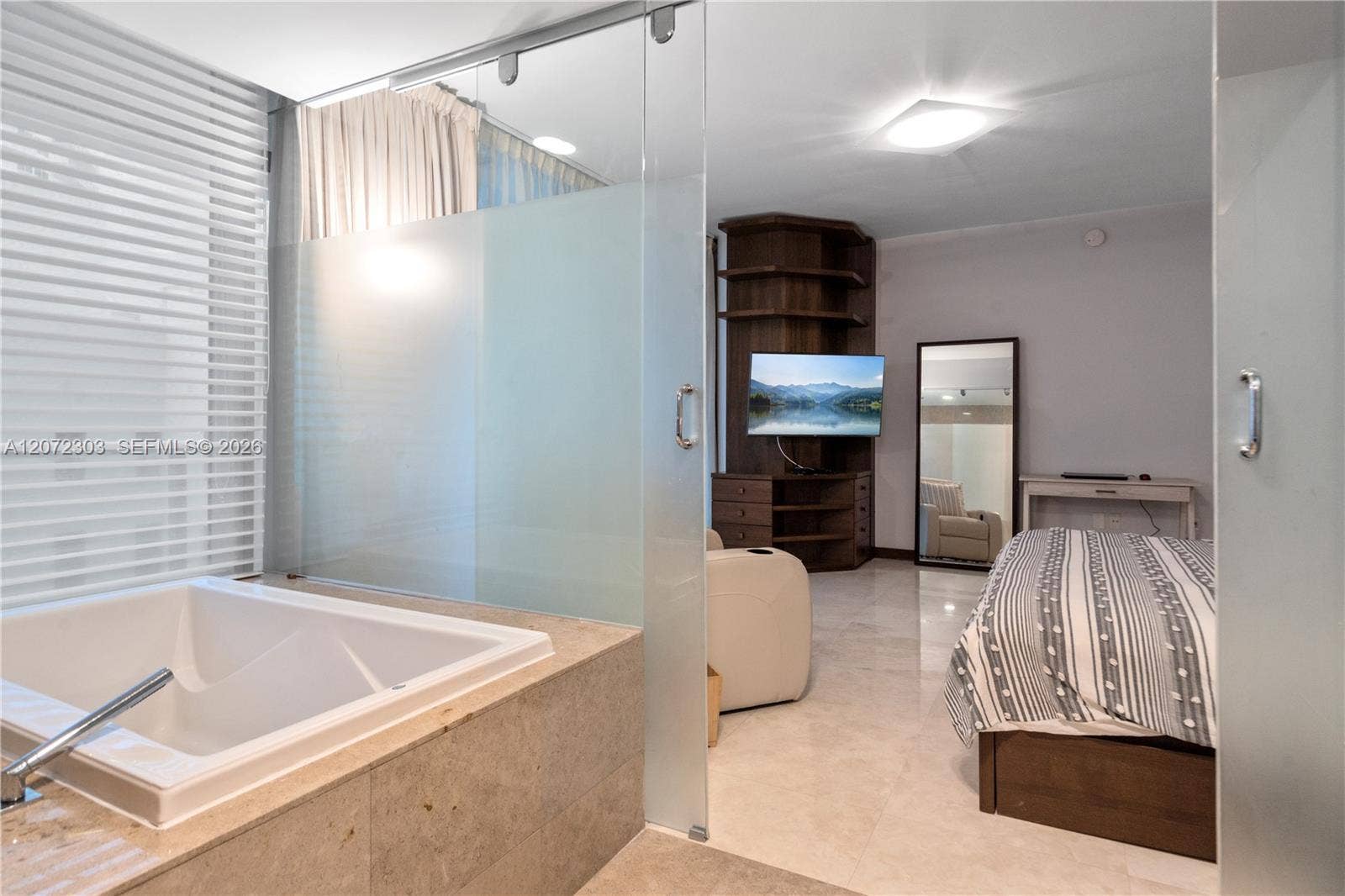 3737 Collins Avenue, #S-701, Miami Beach, FL 33140 Photo 19