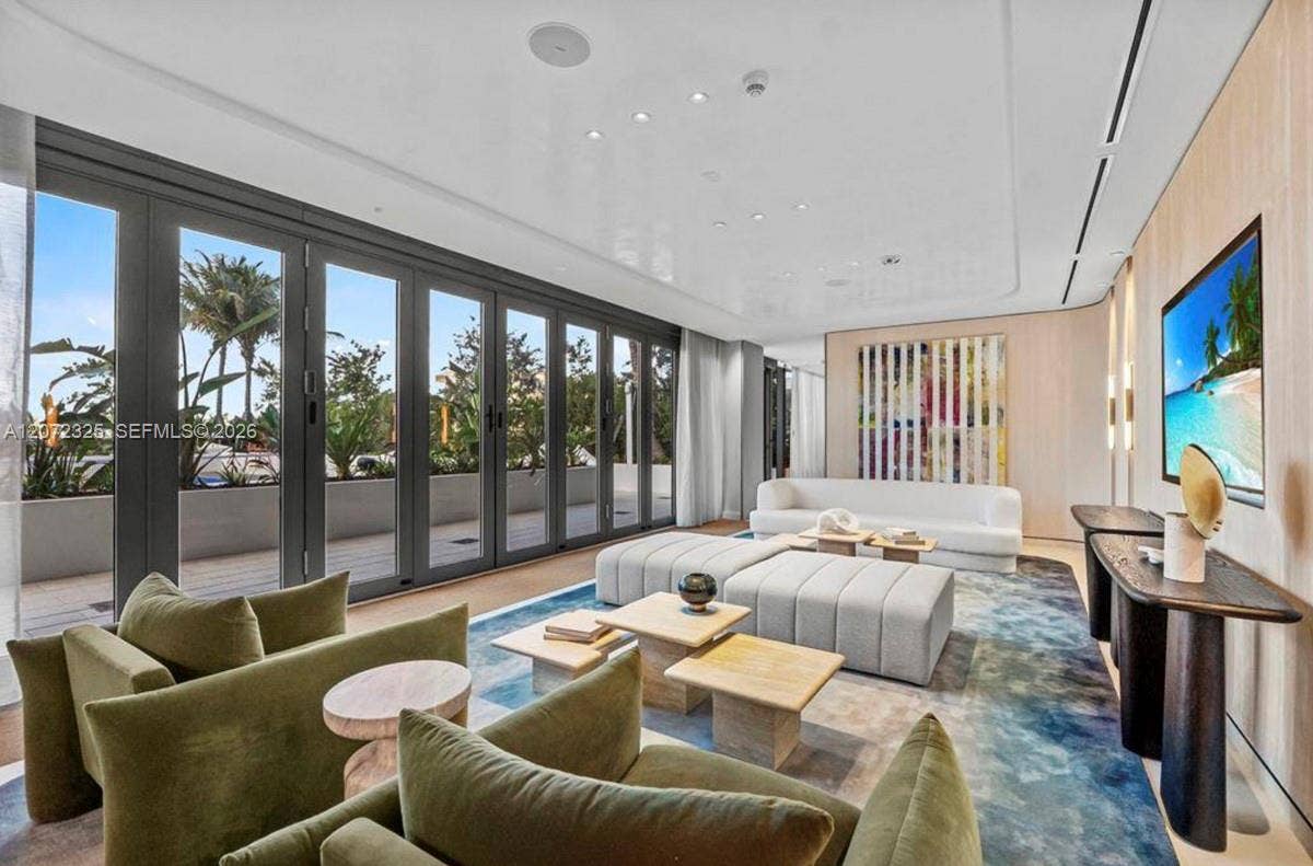 900 N Ocean Boulevard, #1202, Pompano Beach, FL 33062 West Lounge