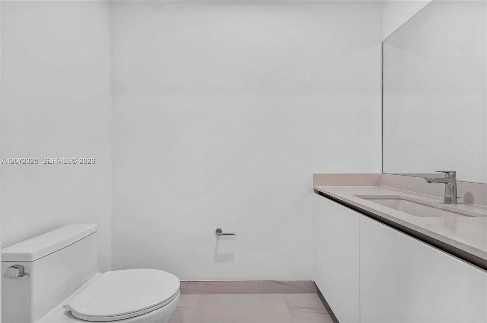 900 N Ocean Boulevard, #1202, Pompano Beach, FL 33062 Powder room