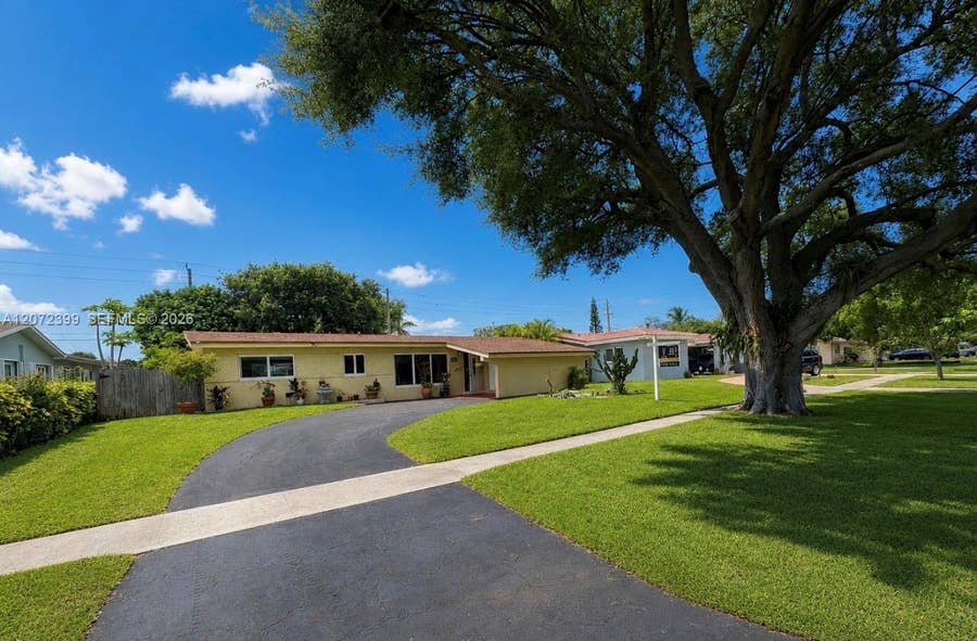 Property photo for 1812 N 45th Avenue, Hollywood, FL