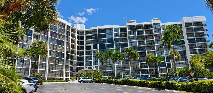 Property photo for 600 Parkview Drive, #224, Hallandale Beach, FL