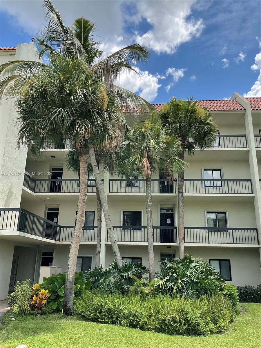 Property photo for 3050 Presidential Way, #403, West Palm Beach, FL