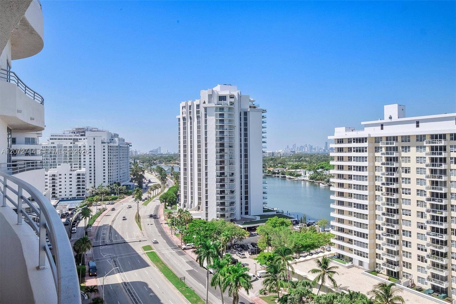 5555 Collins Avenue, #16B, Miami Beach, FL 33140 Photo 31