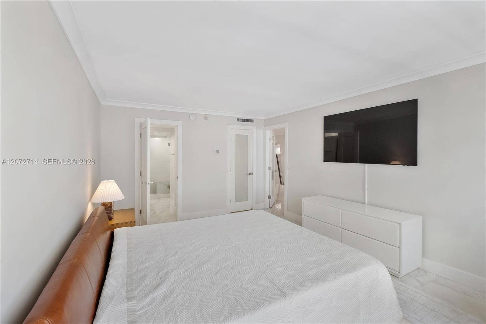 5555 Collins Avenue, #16B, Miami Beach, FL 33140 Photo 18