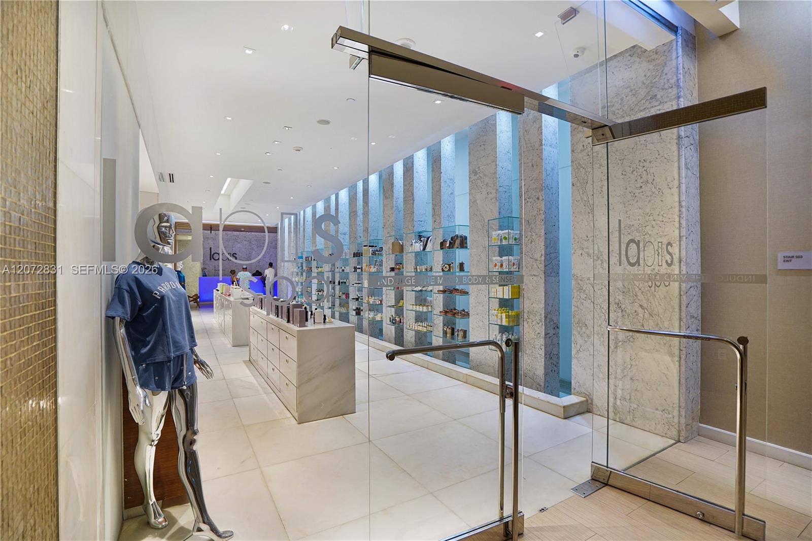 4401 Collins Avenue, #915, Miami Beach, FL 33140 Lapis spa