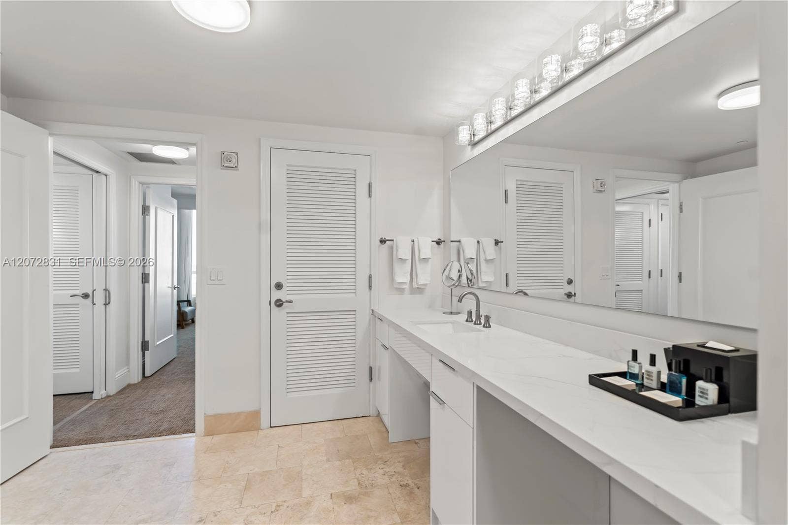 4401 Collins Avenue, #915, Miami Beach, FL 33140 Photo 23