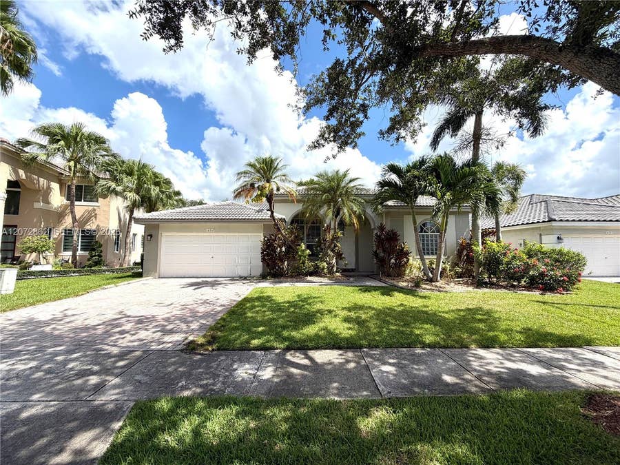 Property photo for 16747 NW 10th Street, Pembroke Pines, FL