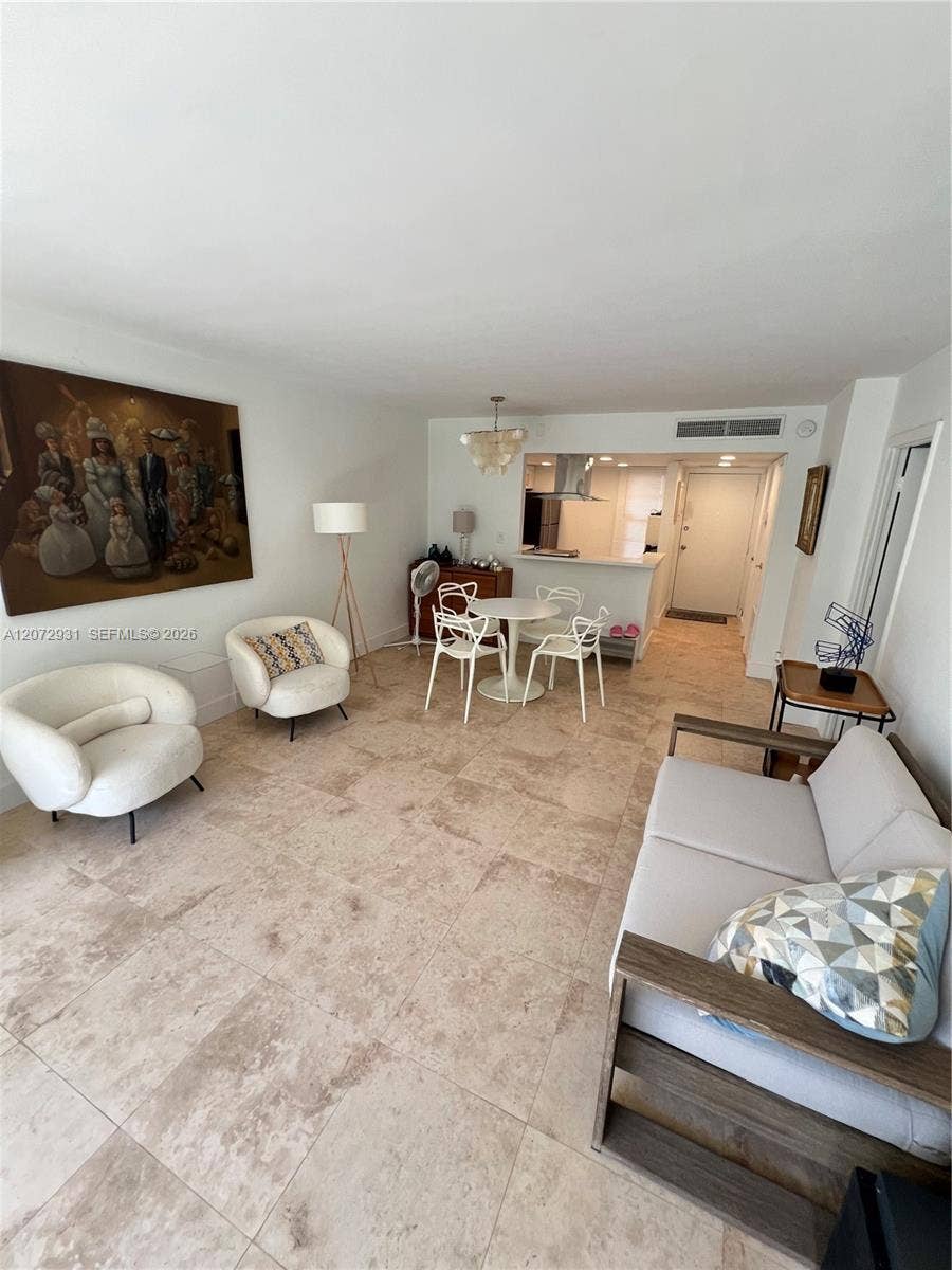 20500 W Country Club Drive, #117, Aventura, FL 33180 Photo 3
