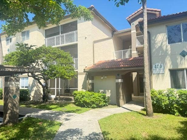 Property photo for 420 S Park Road, #309, Hollywood, FL